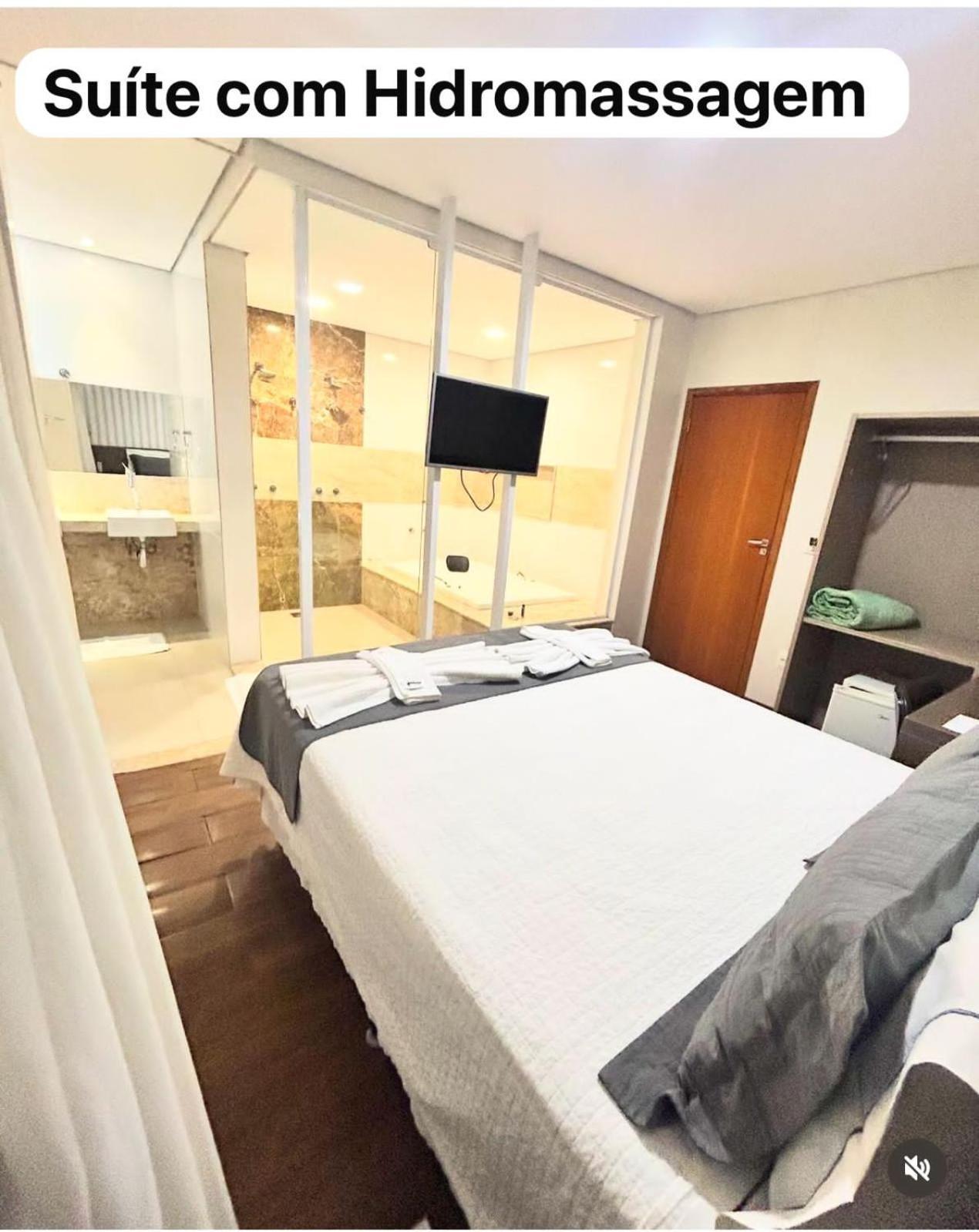 Grand Cafe Hotel Manhuacu Luaran gambar